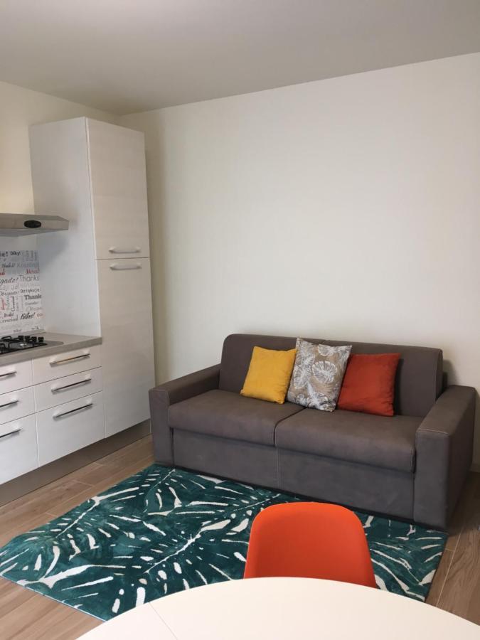 Residenza Elena Apartment ริมินี ภายนอก รูปภาพ