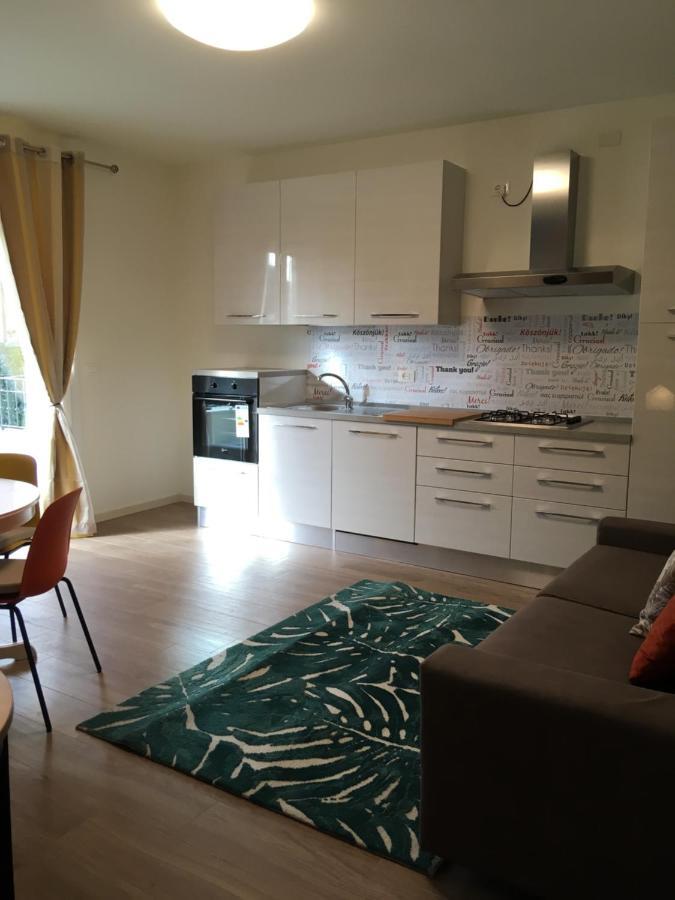 Residenza Elena Apartment ริมินี ภายนอก รูปภาพ