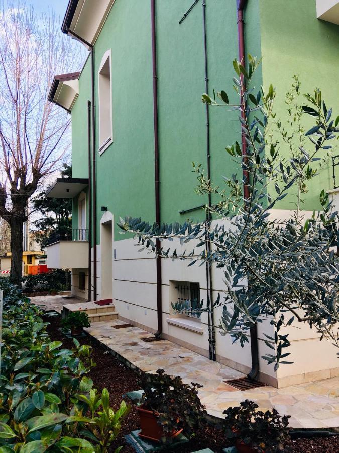 Residenza Elena Apartment ริมินี ภายนอก รูปภาพ