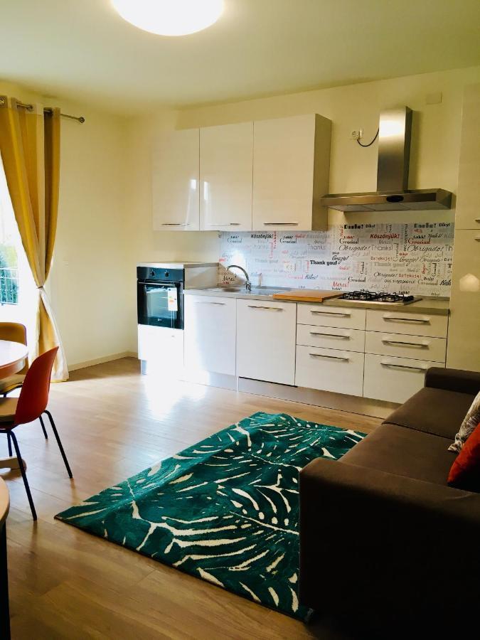 Residenza Elena Apartment ริมินี ภายนอก รูปภาพ